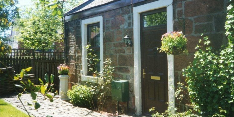 Station Cottages Balloch self