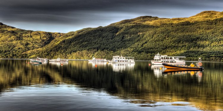 Tarbet reflections, Loch