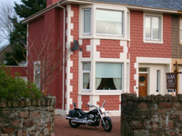 mouse click to look at Alba B&B accommodation details