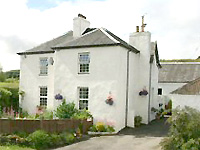 mouse click to see Ariogan Farmhouse accommodation details