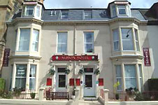 mouse click to View The Albion resort accommodation details