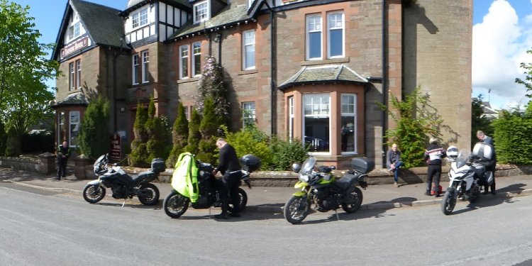 Hotel overlooking Loch Lomond