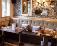 Pub Alexandria England