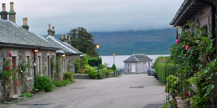 Accommodation in Luss
